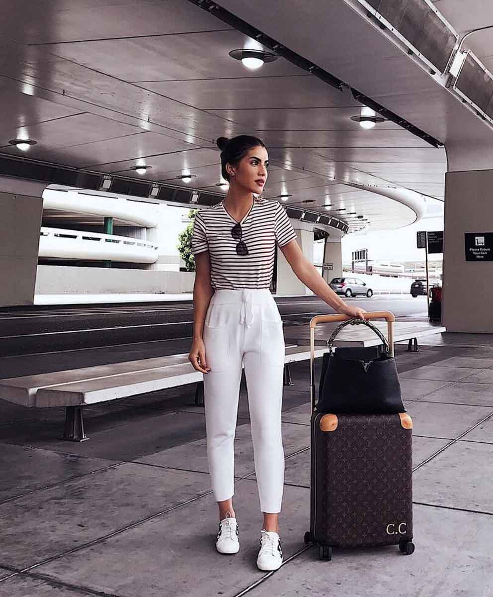 what to wear long haul flight best airport outfits (11) - Polkadot Passport
