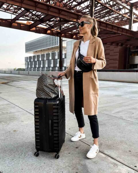 What to wear travelling: The best outfits for the airport + long-haul ...