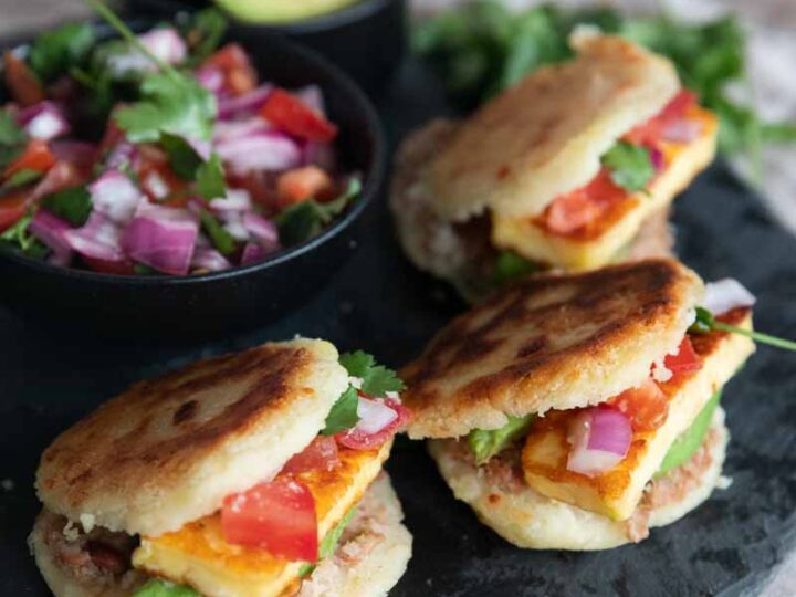 Cheese Arepas - unacolombianaencalifornia.com, Recipe