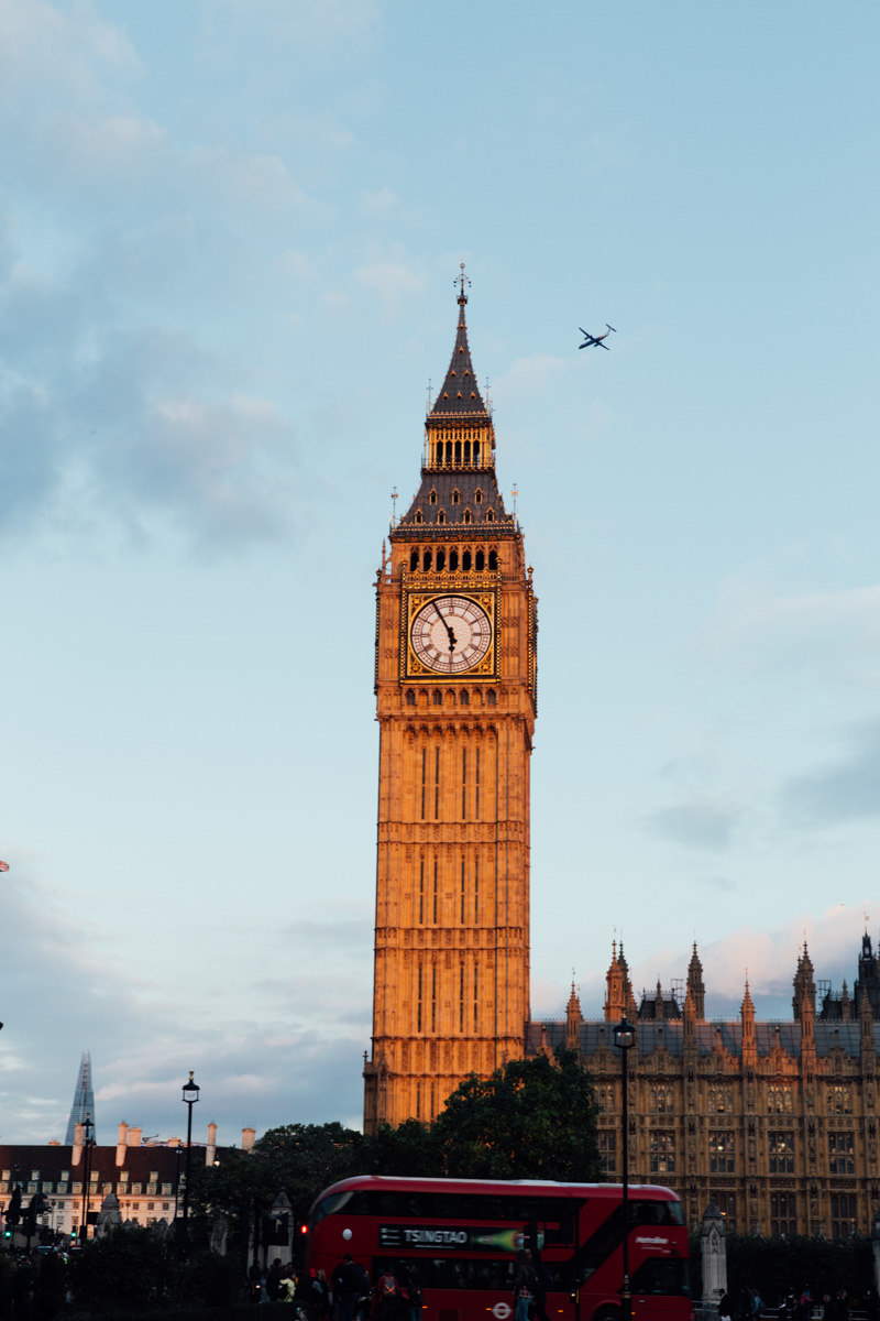 21 Funny England Quotes Polkadot Passport