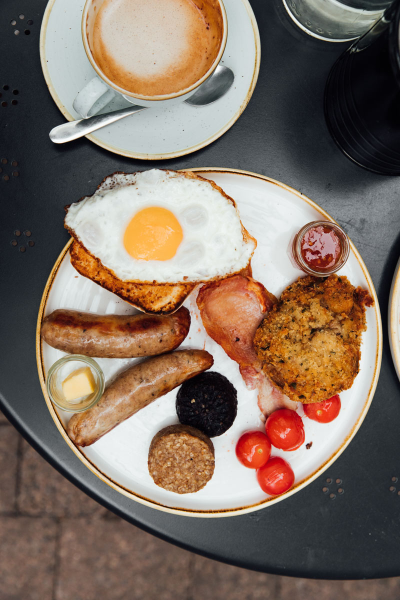 21 Funny England Quotes Polkadot Passport