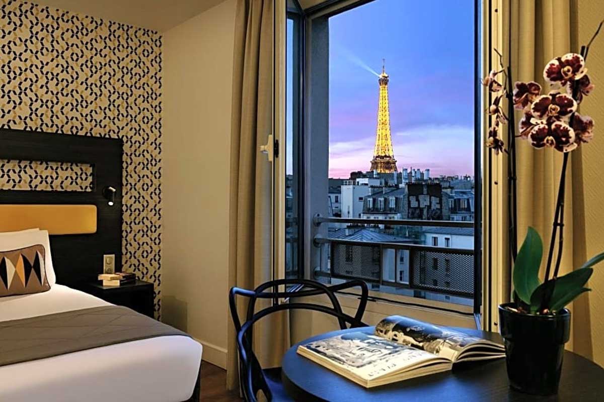 Best 16 Paris Hotel With Eiffel Tower View • For All Budgets