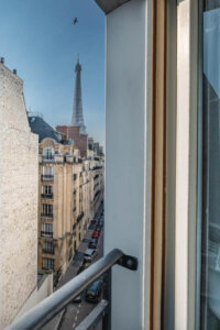 Hotel Le Derby Alma: hotel in paris with view of eiffel tower