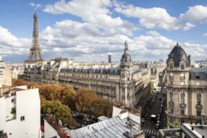 Maison Fl: best places to stay in paris with eiffel tower view