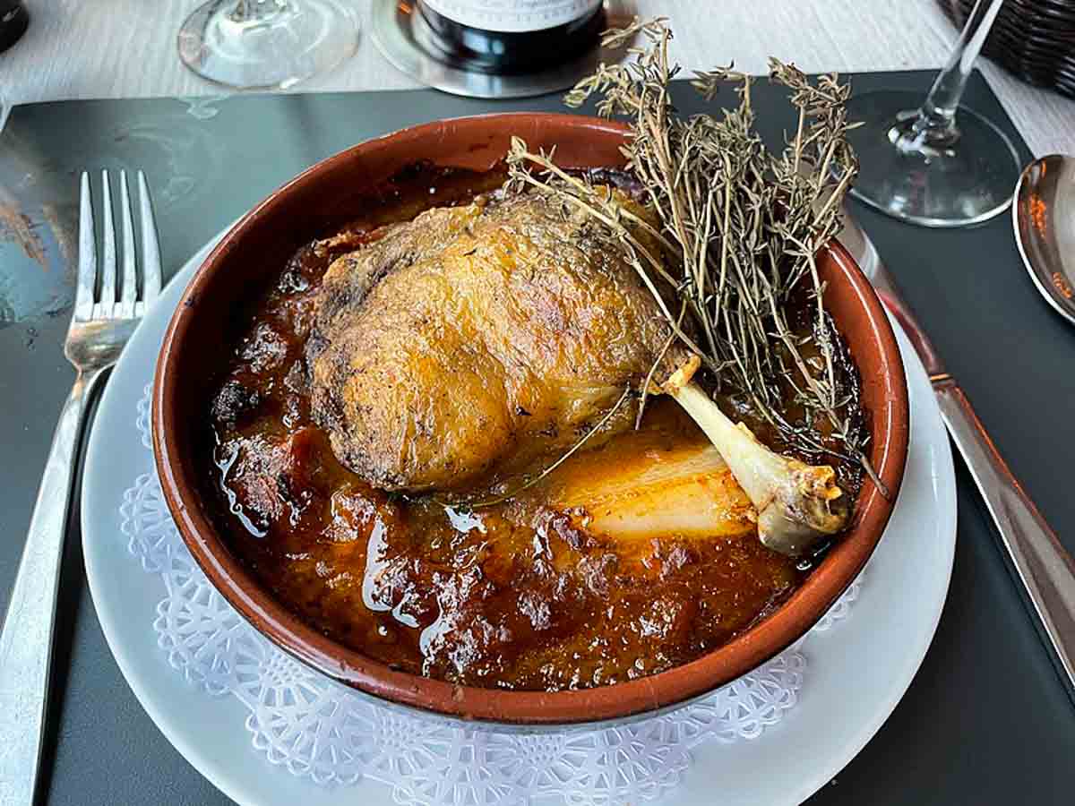 10-traditional-foods-in-paris-france-where-to-try-them