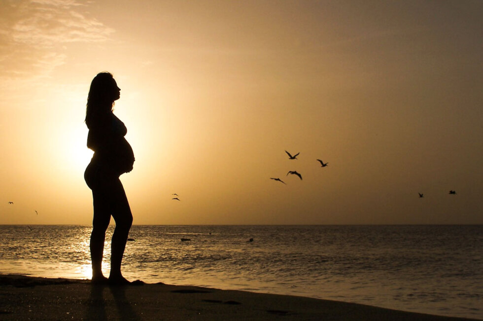 6 Best Spots for a Babymoon in Hawaii (2023)